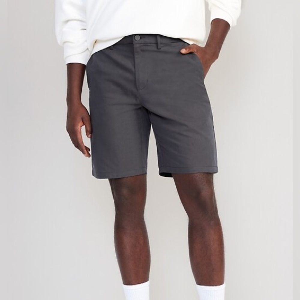 Old Navy Slim Rotation Chino Shorts in Dark Grey Size 40